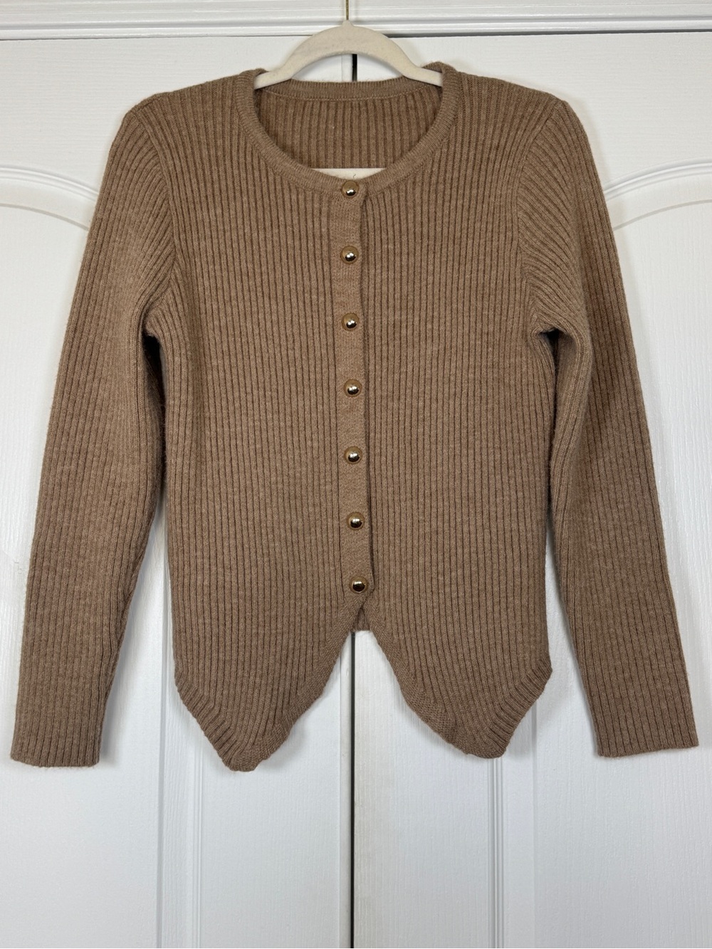 COMMENSE Button Down Split Cardigan Light Brown Ribbed Knit Gold Button Medium - Picture 2 of 12